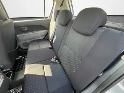 Daihatsu Sirion 1.3 Eco 4WD — Citadine polyvalente, 4 roues motrices et conso maîtrisée — Miniatur 12