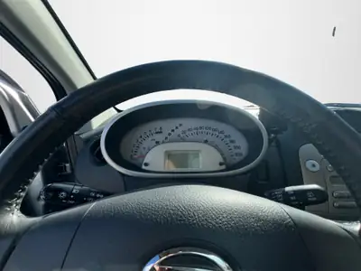 Daihatsu Sirion 1.3 Eco 4WD — Citadine polyvalente, 4 roues motrices et conso maîtrisée — Miniatur 11