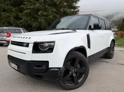 Land Rover Defender 3.0 I6 400 X-Dynamic HSE — SUV premium hybride, 26 000 km seulement — Außenansicht