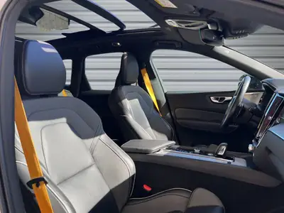 Volvo XC60 T8 eAWD Polestar — Hybride rechargeable performant, 78'500 km seulement — Miniatur 10