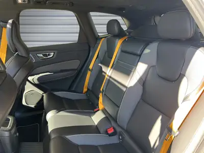 Volvo XC60 T8 eAWD Polestar — Hybride rechargeable performant, 78'500 km seulement — Miniatur 16