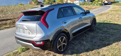 Kia Niro 1.6 GDi Hybrid Style 2024 — SUV écologique, 44'000 km seulement — fianco
