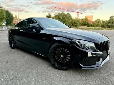 Mercedes-AMG C 43 4MATIC Coupé — 367 ch, Night Edition, entretien récent — rear view