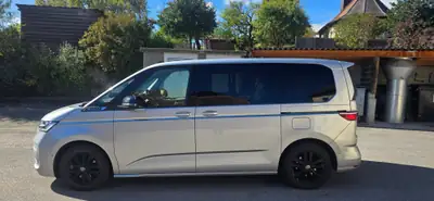 VW T7 Multivan 2.0 TDI Style DSG — Monospace 7 places, motorisation robuste, kilométrage modéré — vista esterna