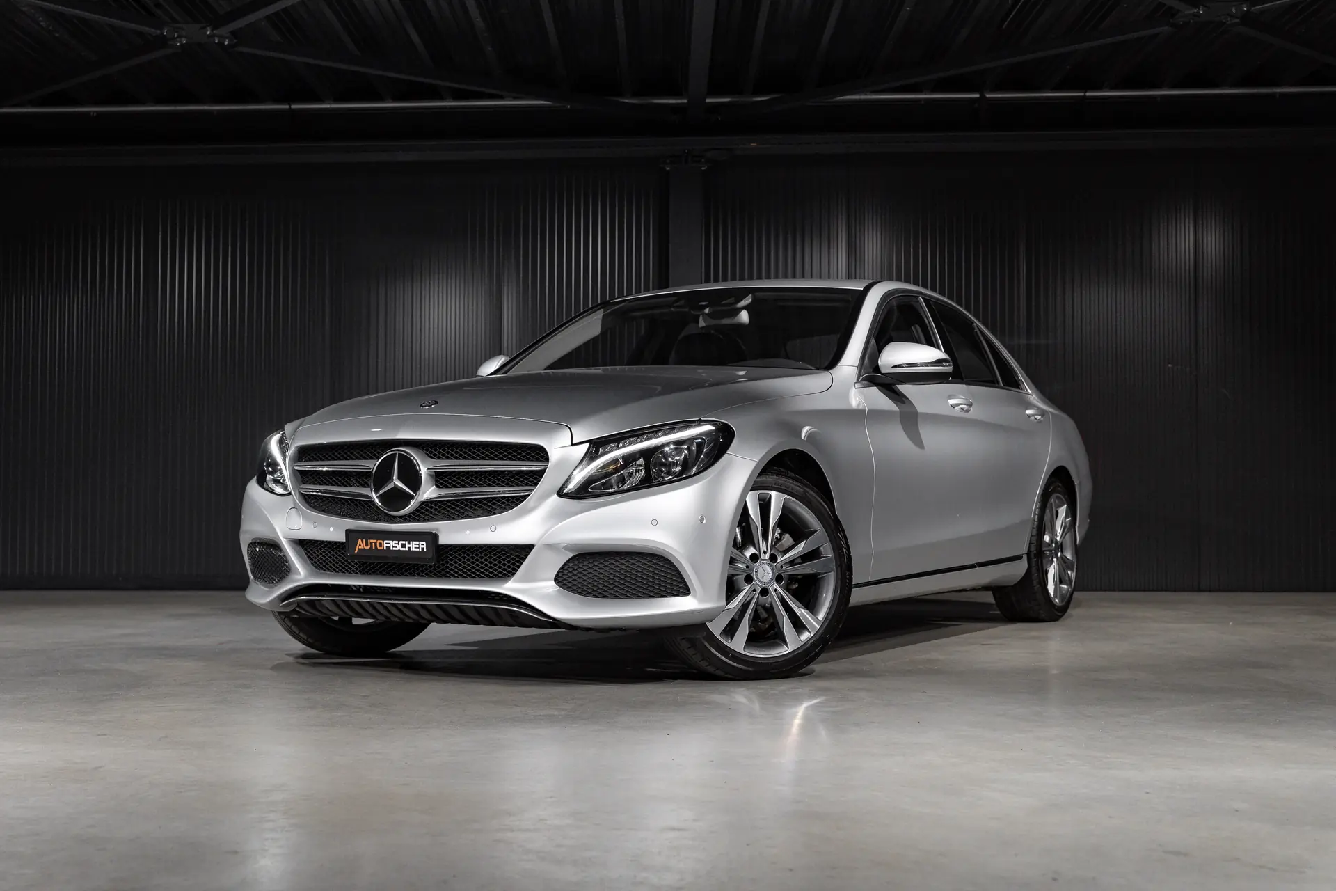 Mercedes-Benz C 180 Avantgarde — Berline élégante, entretien Mercedes, technologie premium