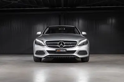 Mercedes-Benz C 180 Avantgarde — Berline élégante, entretien Mercedes, technologie premium — interni