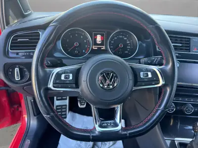 VW Golf 2.0 TSI GTI Performance — Sportive authentique, 230 ch et équipements premium — Miniature 9