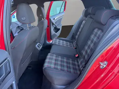 VW Golf 2.0 TSI GTI Performance — Sportive authentique, 230 ch et équipements premium — Miniature 12