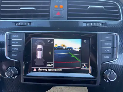 VW Golf 2.0 TSI GTI Performance — Sportive authentique, 230 ch et équipements premium — Miniature 14