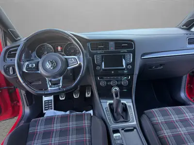 VW Golf 2.0 TSI GTI Performance — Sportive authentique, 230 ch et équipements premium — Miniature 13