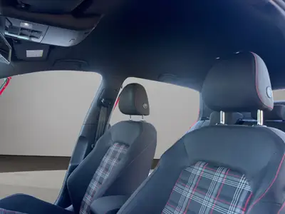 VW Golf 2.0 TSI GTI Performance — Sportive authentique, 230 ch et équipements premium — Miniature 20