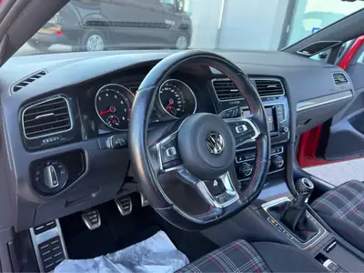 VW Golf 2.0 TSI GTI Performance — Sportive authentique, 230 ch et équipements premium — Miniature 26