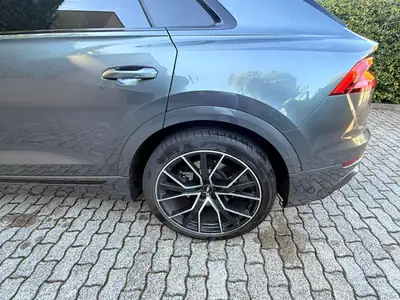 Audi Q8 50 TDI quattro S line ABT 330 PS — SUV premium tout équipé, garantie jusqu'en 2027 — interior