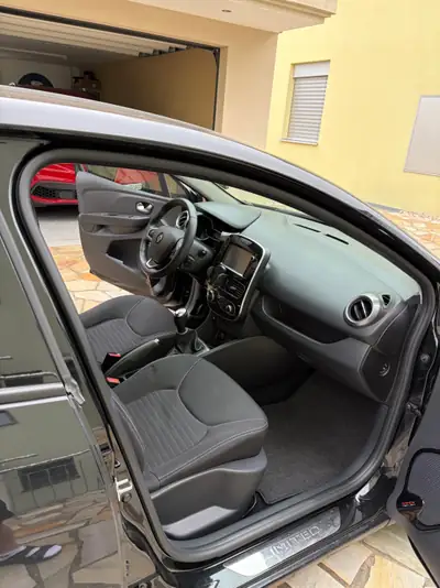 Renault Clio 1.2 16V Zen 2016 — Citadine fiable, faible kilométrage, sans sinistre — detail