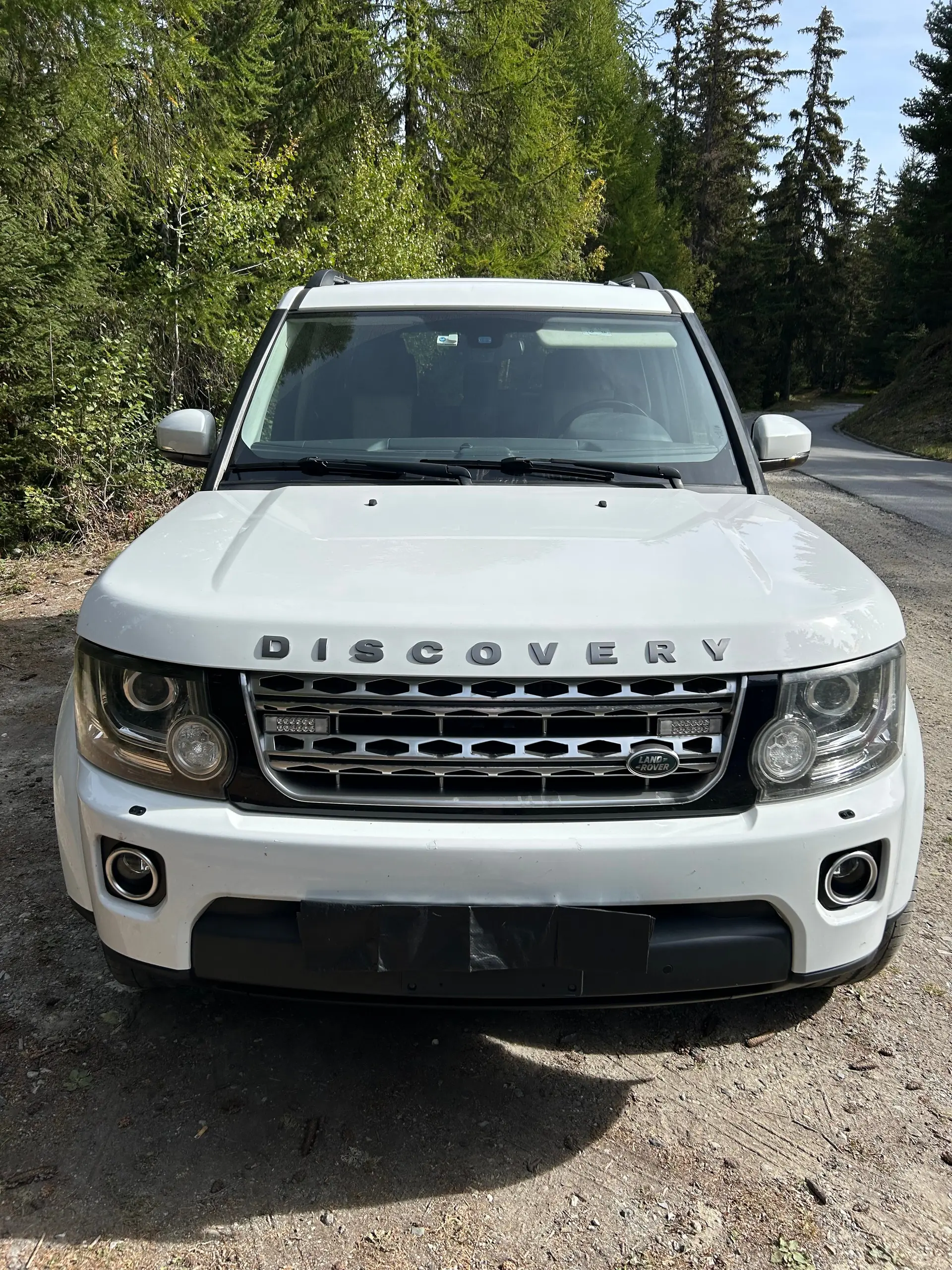 Land Rover Discovery 3.0 SDV6 256 HSE — 7 places, moteur diesel puissant, entretien récent