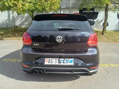 VW Polo 1.8 TSI GTI DSG — Sportivité et efficacité énergétique réunies — cruscotto