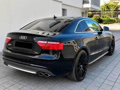 Audi S5 4.2 V8 FSI Quattro — Coupé sportif manuel, 353 ch, sans sinistre — côté