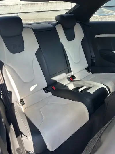 Audi S5 4.2 V8 FSI Quattro — Coupé sportif manuel, 353 ch, sans sinistre — tableau de bord