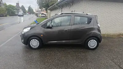 Chevrolet Spark 1.0 16V LS Cool — Citadine économique et fiable, 157'000 km — vista posteriore