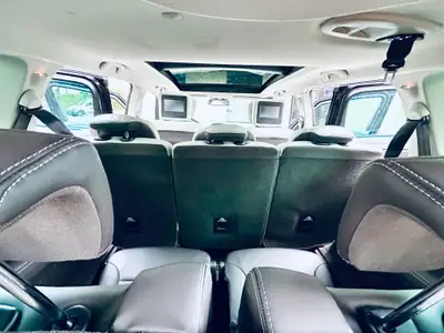 Renault Espace 2.0 Blue dCi 200 — Monospace 7 places, motorisation performante et économe — Thumbnail 8