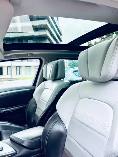 Renault Espace 2.0 Blue dCi 200 — Monospace 7 places, motorisation performante et économe — Thumbnail 11