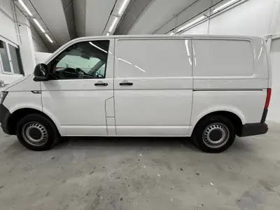 VW T6 2.0 TDI 150 DSG 4Motion — Fourgon aménageable polyvalent, transmission intégrale — Außenansicht