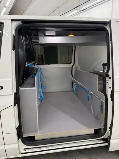 VW T6 2.0 TDI 150 DSG 4Motion — Fourgon aménageable polyvalent, transmission intégrale — Miniatur 7