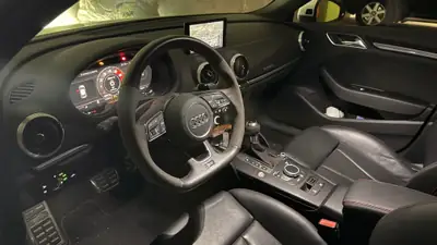 Audi RS3 2.5 T FSI Quattro — Berline haute performance, 49'000 km seulement — dashboard