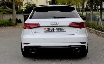 Audi RS3 2.5 T FSI Quattro — Berline haute performance, 49'000 km seulement — interior