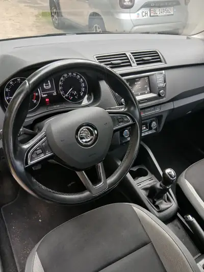 Škoda Fabia 1.2 TSI GrT Fresh — Citadine fiable, 160'000 km, sans accident — interior