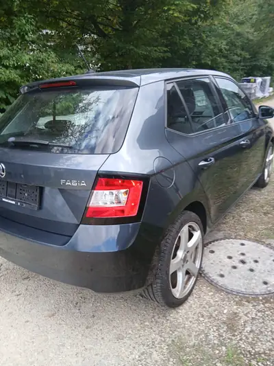 Škoda Fabia 1.2 TSI GrT Fresh — Citadine fiable, 160'000 km, sans accident — dashboard