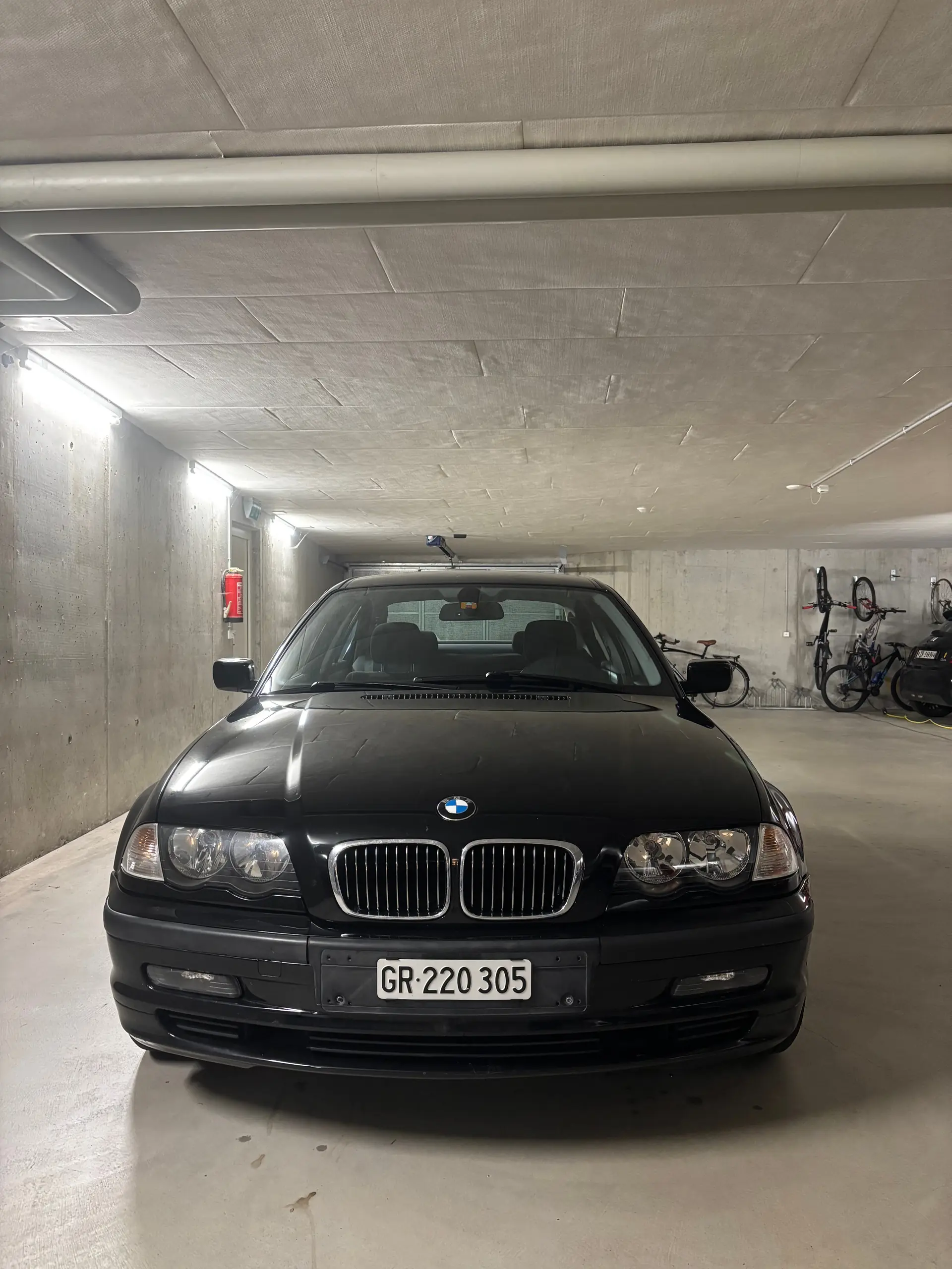 BMW 320 2001 occasion Esslingen — 2
