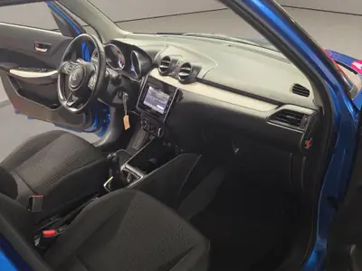 Suzuki Swift 1.2 Piz Sulai 4x4 — Citadine robuste et efficace, transmission manuelle — Miniatura 7