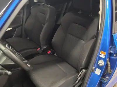 Suzuki Swift 1.2 Piz Sulai 4x4 — Citadine robuste et efficace, transmission manuelle — Miniatura 8