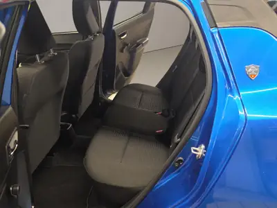 Suzuki Swift 1.2 Piz Sulai 4x4 — Citadine robuste et efficace, transmission manuelle — Miniatura 13