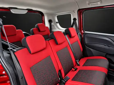 Fiat Doblò 1.4 T-Jet NaturalPower — Monospace écologique 7 places, essence-gaz naturel — Miniature 12