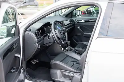 VW T-Roc 2.0 TSI R 4Motion — SUV performant 301 ch, traction intégrale, toit panoramique — Miniatur 7