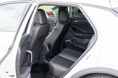 VW T-Roc 2.0 TSI R 4Motion — SUV performant 301 ch, traction intégrale, toit panoramique — Miniatur 10