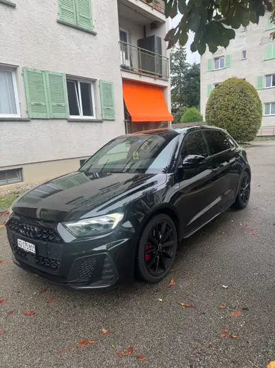 Audi A1 2.0 40 TFSI S Line — Sportive compacte, 90'000 km seulement — side view