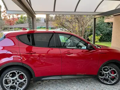 Alfa Romeo Tonale 1.5 Veloce — SUV compact hybride, 49'000 km seulement — interior