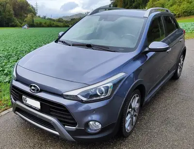 Hyundai i20 1.0 T-GDi 120 — Citadine dynamique, phares LED, entretien économique — fianco
