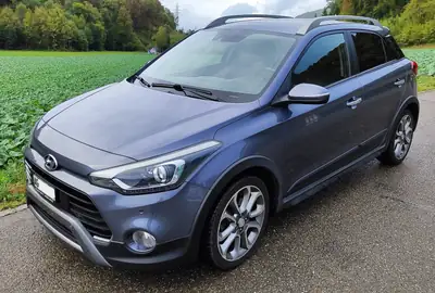 Hyundai i20 1.0 T-GDi 120 — Citadine dynamique, phares LED, entretien économique — vista posteriore