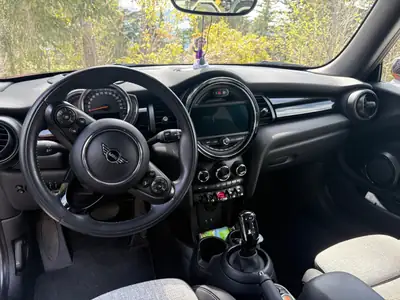 MINI Cooper 1.5i — Citadine agile et économique, 63 800 km seulement — detail