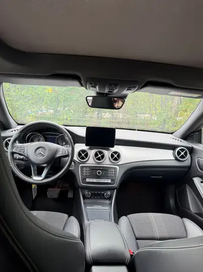 Mercedes-Benz CLA 200 Night Star — Berline sportive compacte, entretien Mercedes, 98 900 km — rear view