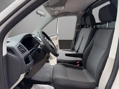 VW T6 2.0 TDI 4Motion — Utilitaire robuste tout-terrain, 150 ch et traction intégrale — Miniature 9