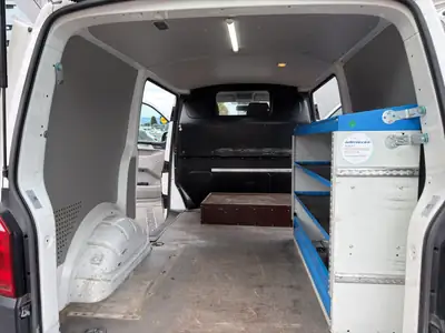 VW T6 2.0 TDI 4Motion — Utilitaire robuste tout-terrain, 150 ch et traction intégrale — Miniature 22