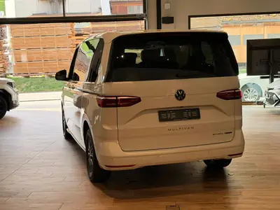 VW T7 Multivan 1.5 eHybrid Life 4Motion — Monospace hybride rechargeable 7 places, garantie 5 ans — Miniatur 9