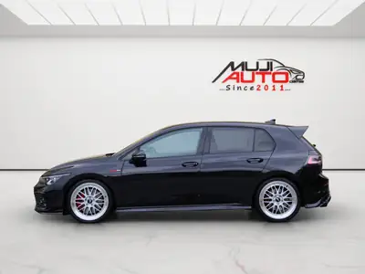 VW Golf 2.0 TSI GTI DSG 2023 — Performance 245 ch, styling affûté, kilométrage modéré — Seitenansicht