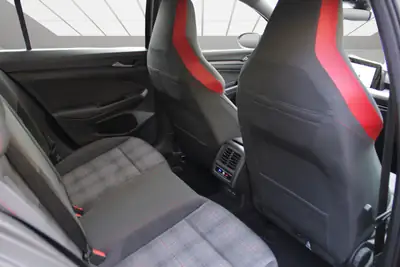VW Golf 2.0 TSI GTI DSG 2023 — Performance 245 ch, styling affûté, kilométrage modéré — Miniatur 12