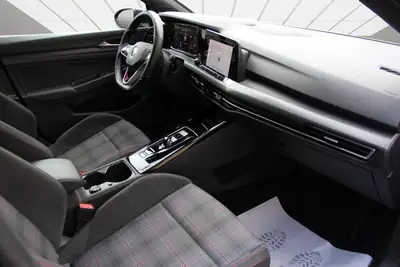 VW Golf 2.0 TSI GTI DSG 2023 — Performance 245 ch, styling affûté, kilométrage modéré — Miniatur 13